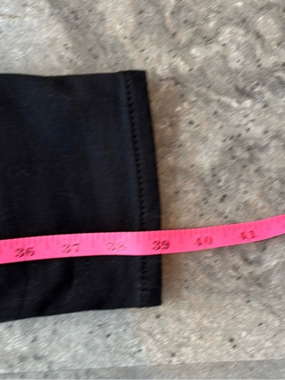 Old Navy Black Rockstar Built in Warm Jeans – 4 - Picture 6 of 9